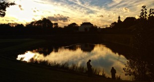 2012-10 Laatste vissers bijzonsondergang in de vesting (Hellevoetsluis)