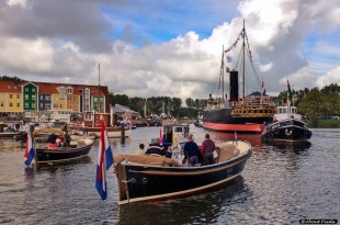 Aankomst Museumschip De Buffel - Droogdok Jan Blanken - Hellevoetsluis/NL